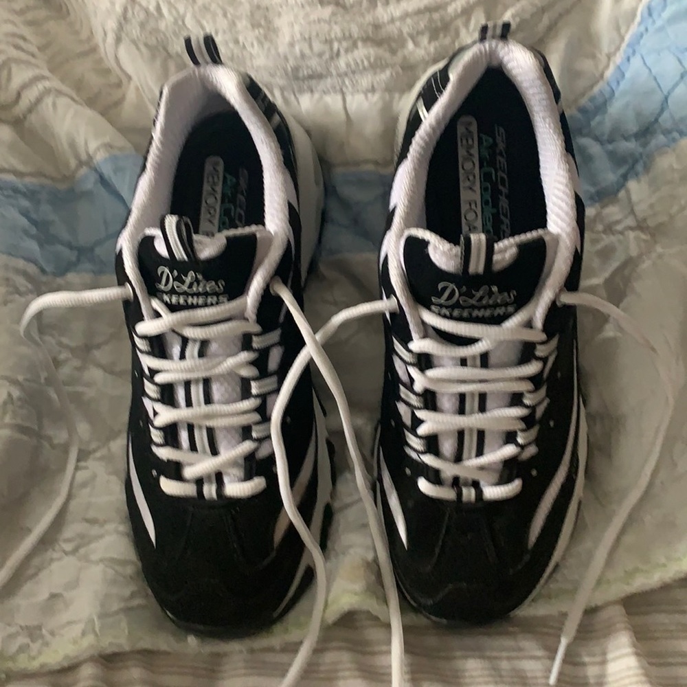 Skechers D'Lites, size 8.5
